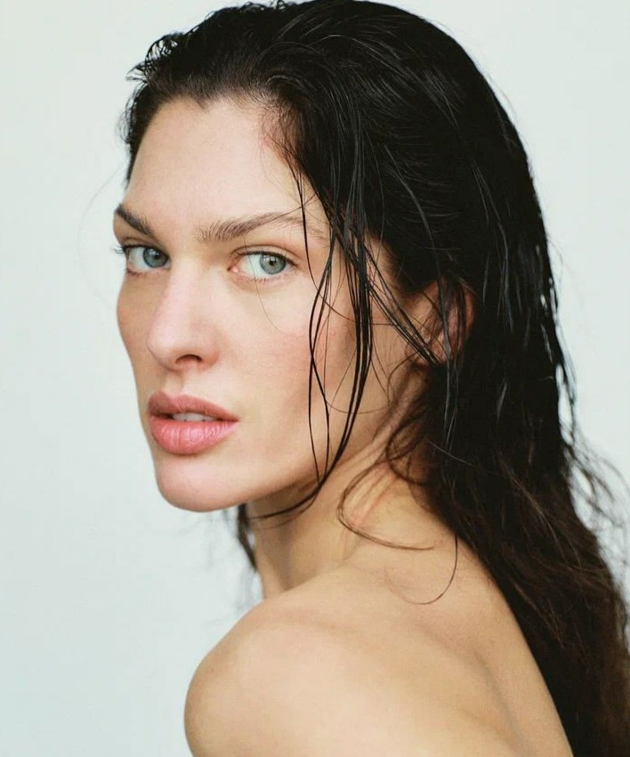ANGELINA PIRTS