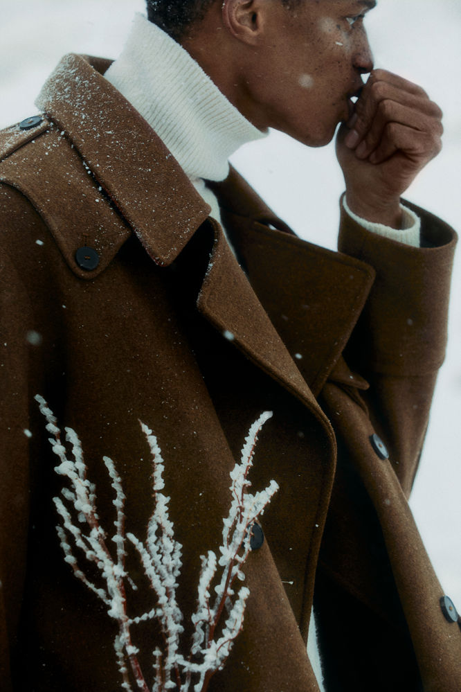WINTER'S EMBRACE (ROMAINE DIXON)