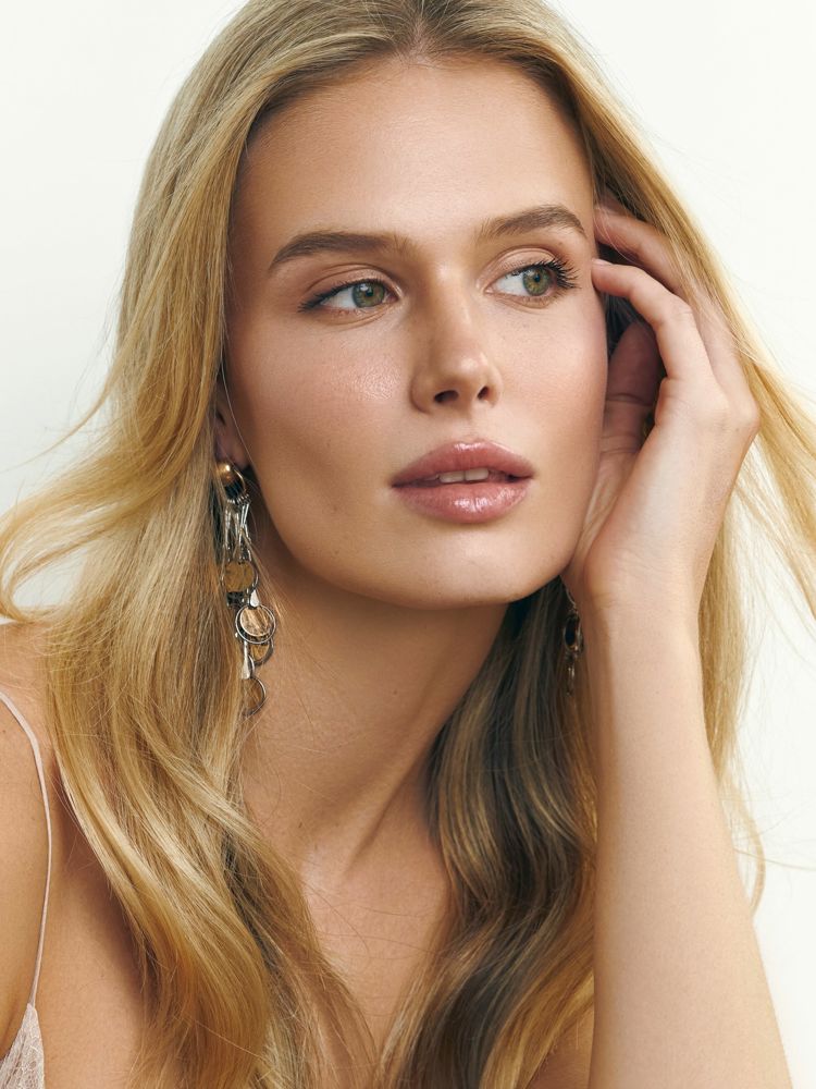 HOLLY SODERLUND