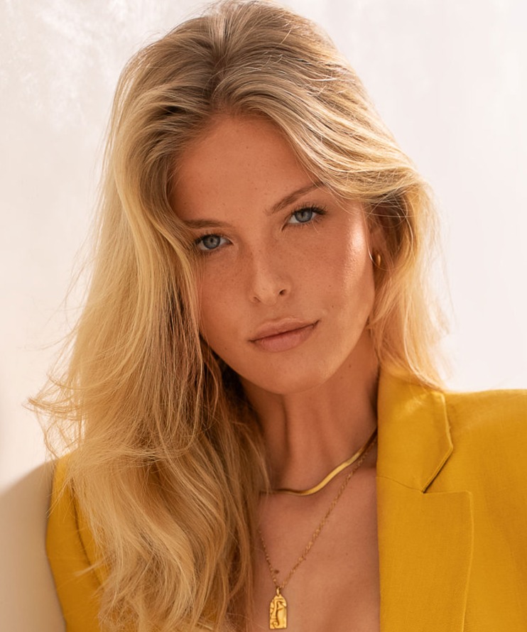 SOPHIA L