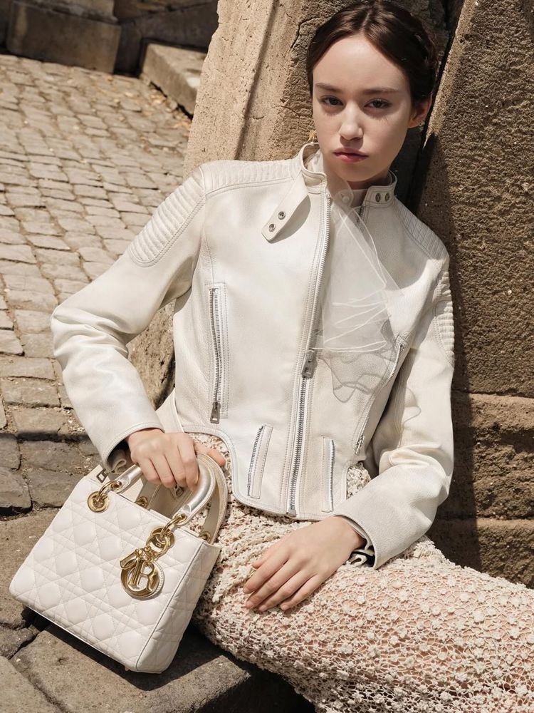 Dior Cruise 2026  Classic Italian glamour emerges, inspired by art patron Mimì Pecci-Blunt’s leg