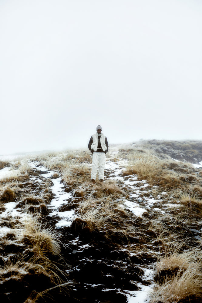 WINTER'S EMBRACE (ROMAINE DIXON)