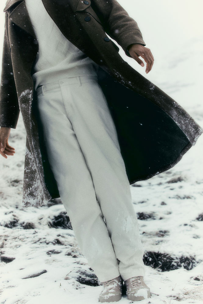 WINTER'S EMBRACE (ROMAINE DIXON)
