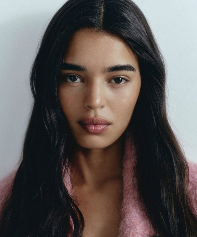 EHLANA TABUTEAU
