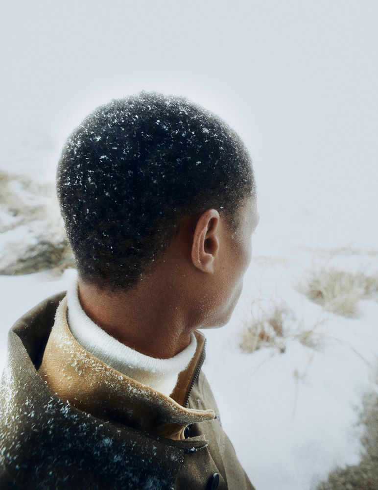 WINTER'S EMBRACE (ROMAINE DIXON)