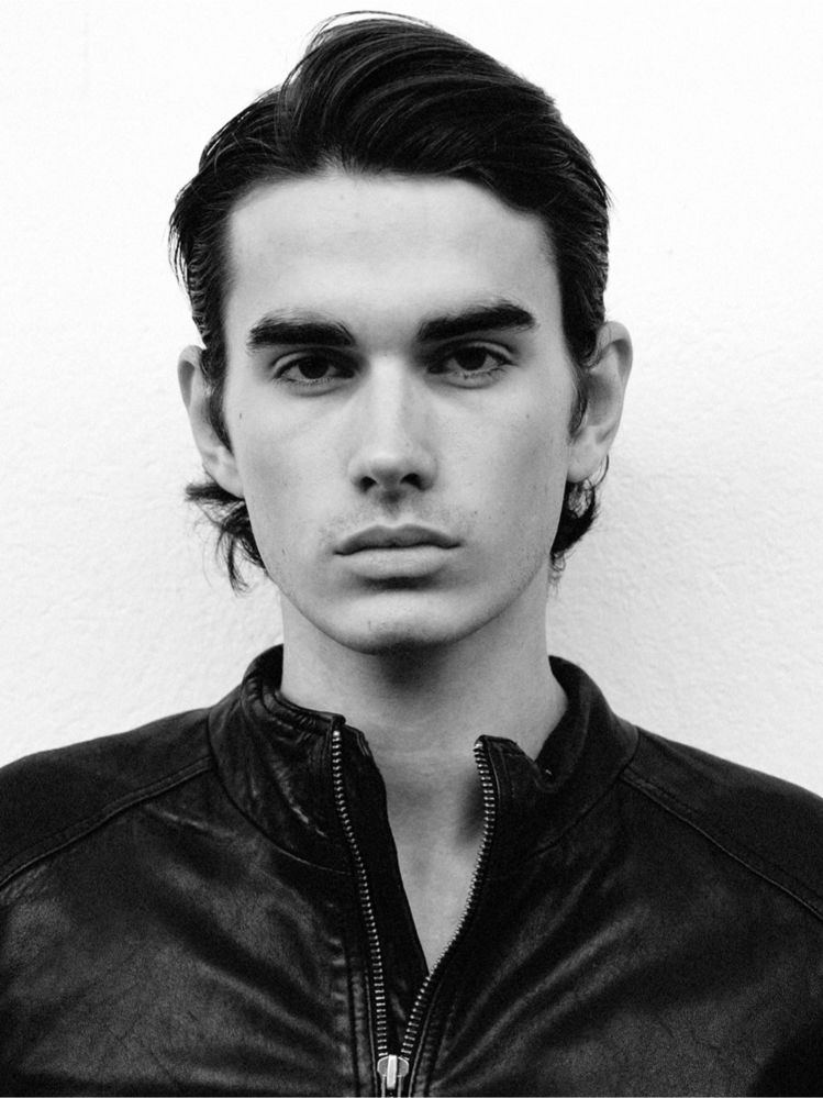 LEVI HESSELBERG
