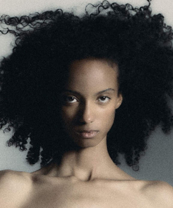 VICTORIA TUSAMBA