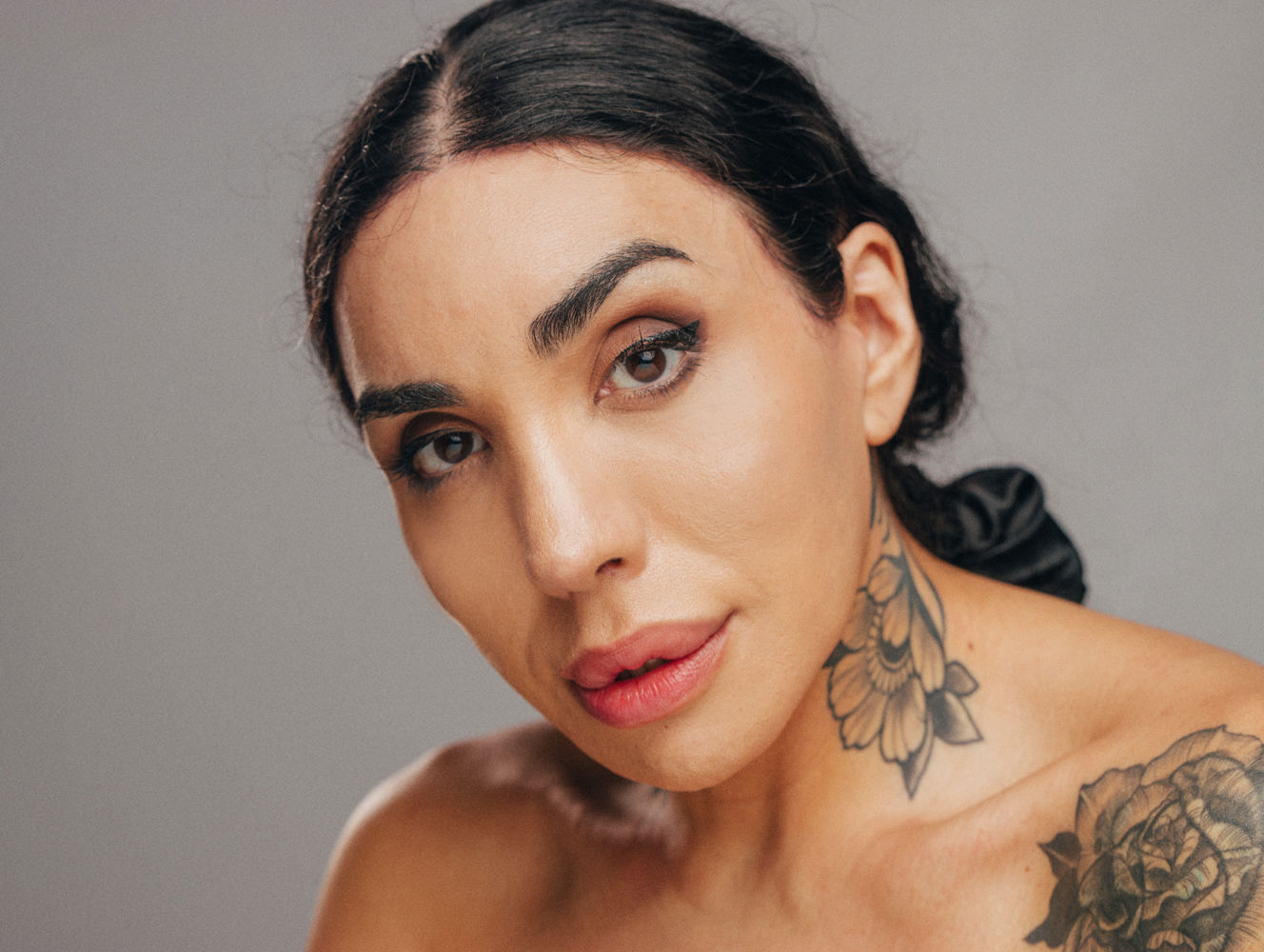 Delphina Bianco — DELPHINA BLANCO (15)